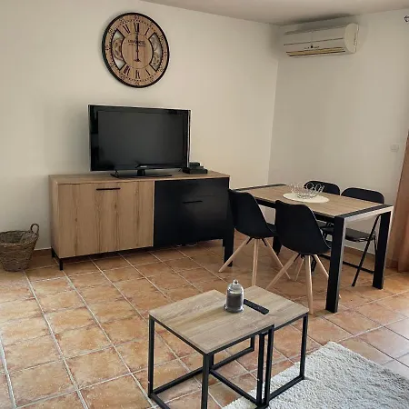 Superbe appartement au cœur du Luberon. Goult Extérieur photo